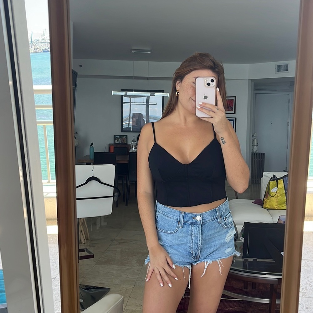 Brand new black corset top from Zara. Size L.